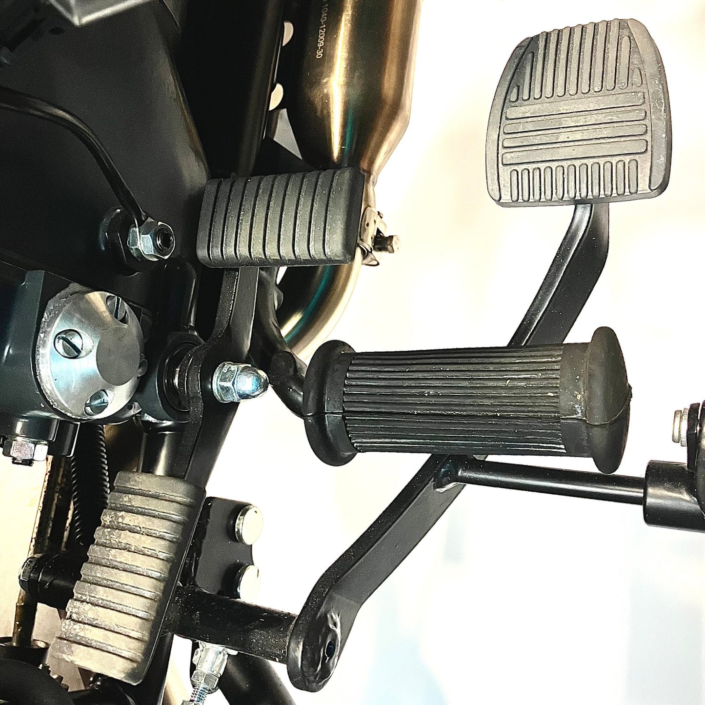 SHIFT & REVERSE PEDAL PAD 2017-PRESENT
